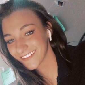Meet your Posher, Kristina